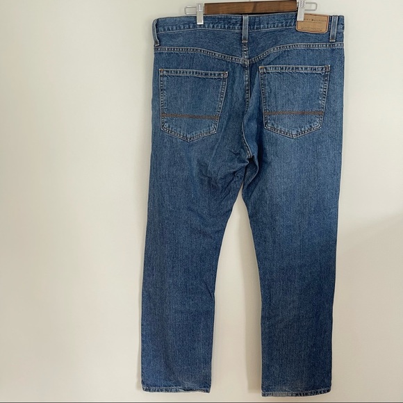 ๐ 2 for $20!! ๐ Menโs Tommy Hilfiger Classic fit Jeans - Picture 9 of 15